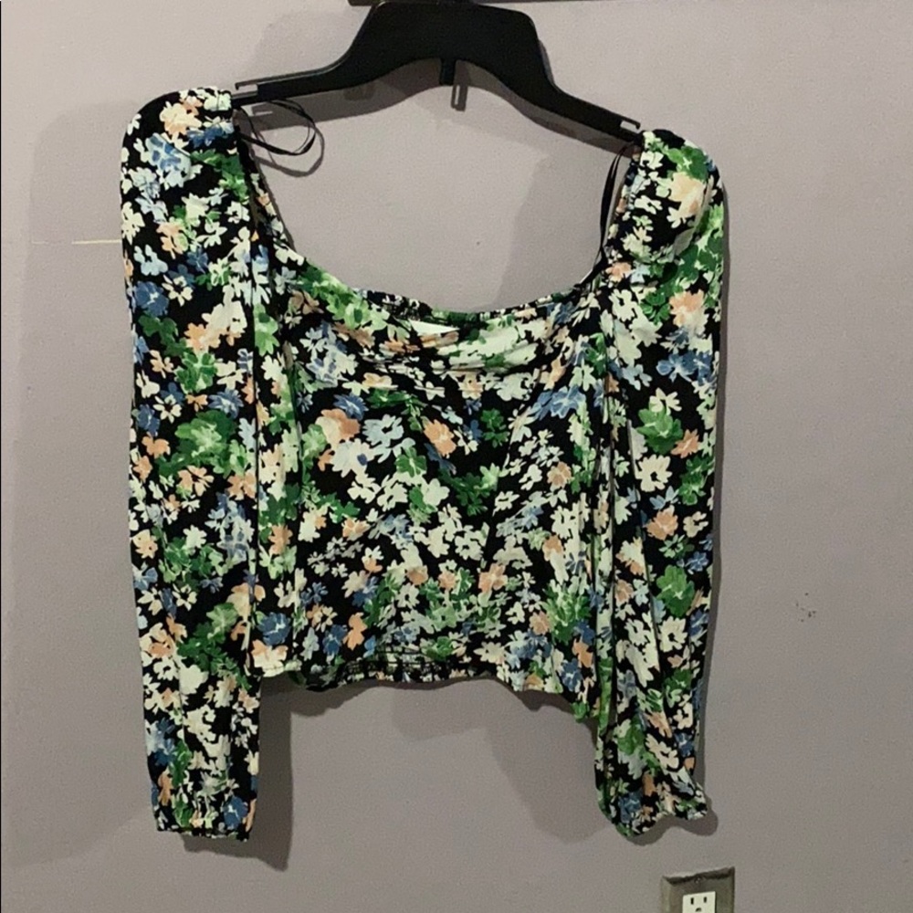 Long sleeve top